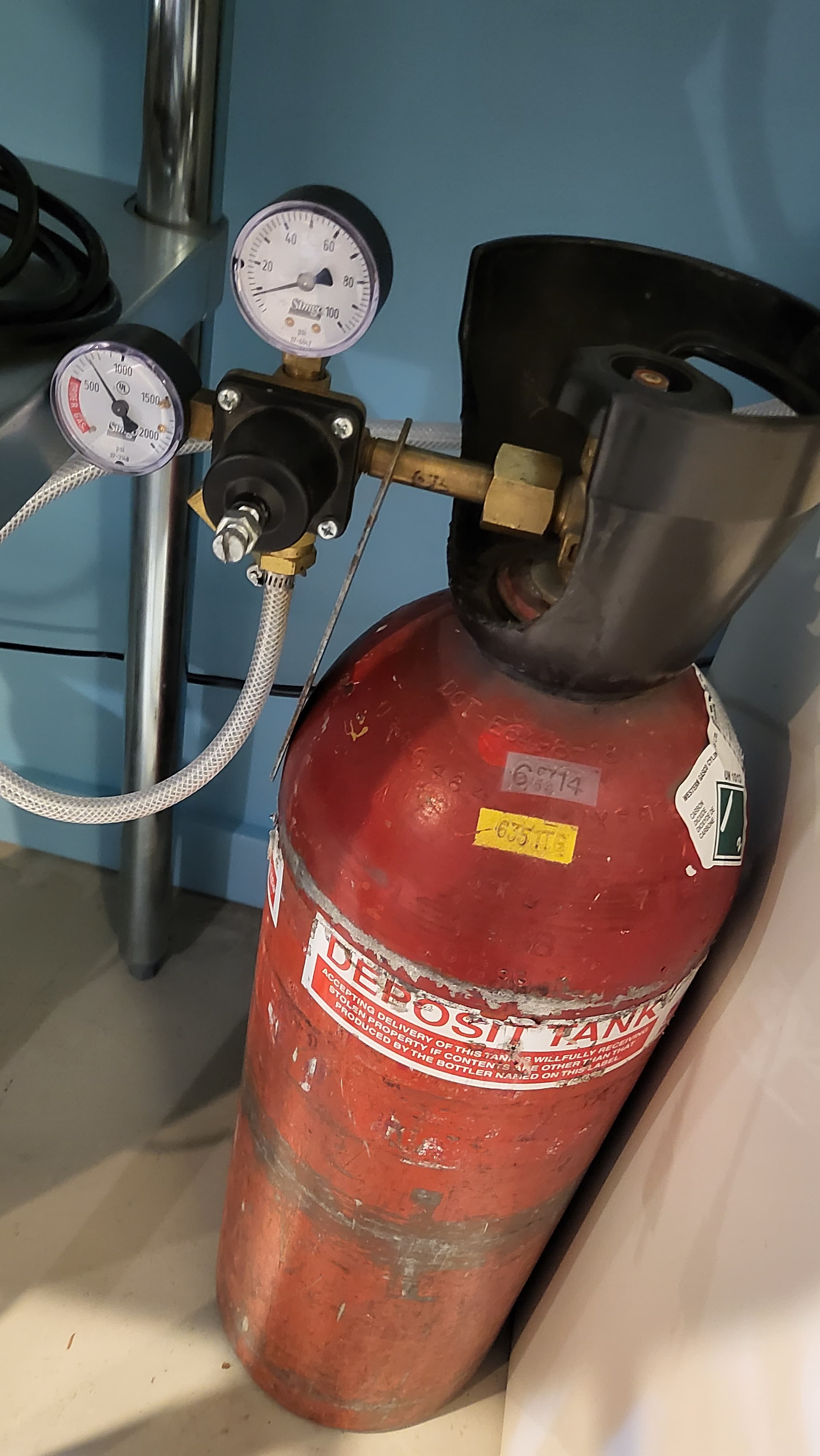 CO2 tank